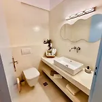 Afroditi Junior